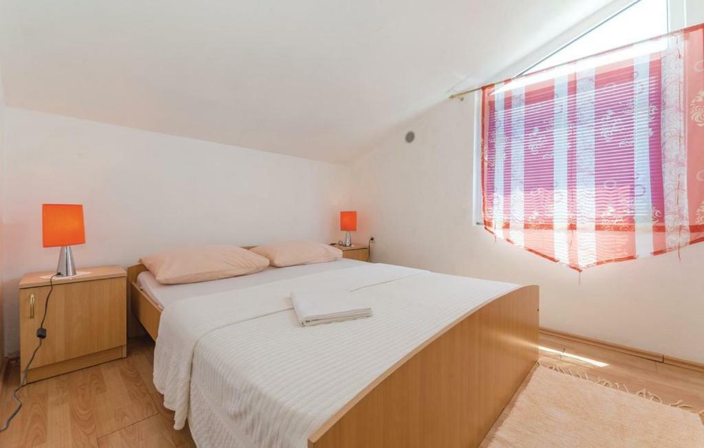 Apartments Mirjana - Stara Novalja Eksteriør bilde